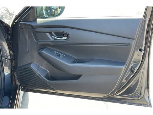 Used 2023 Honda Accord EX image 20
