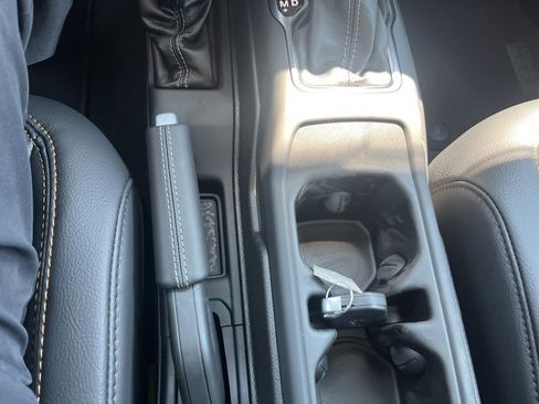 New 2025 Jeep Gladiator Sport image 37