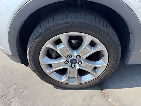 Used 2015 Ford Escape Titanium FWD image 8
