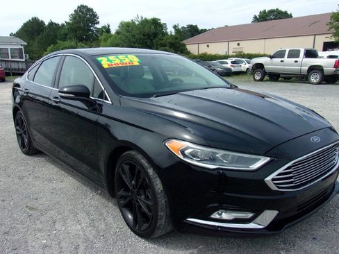 Used 2017 Ford Fusion Titanium FWD image 6