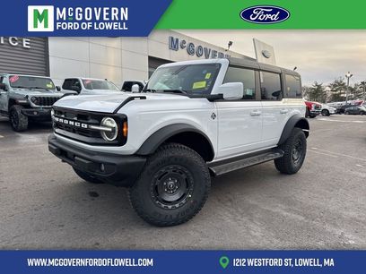 New 2025 Ford Bronco Outer Banks w/ Sasquatch Package