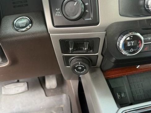 Used 2022 Ford F350 King Ranch w/ King Ranch Ultimate Package AWD/4WD image 18