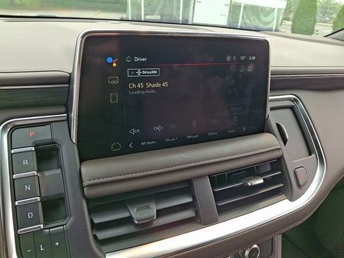 Used 2022 GMC Yukon XL SLT w/ SLT Luxury Package AWD/4WD image 18