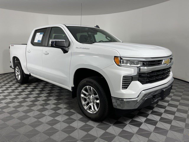 Used 2023 Chevrolet Silverado 1500 LT AWD/4WD image 2
