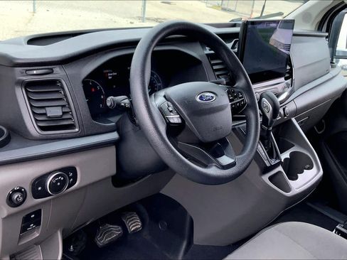 Used 2023 Ford Transit 350 XLT image 16