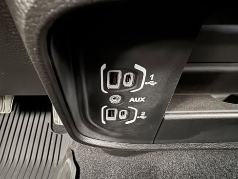 Used 2024 RAM 2500 Big Horn w/ Protection Group image 15