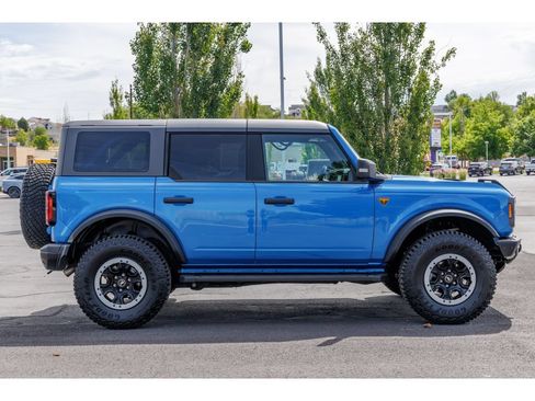 Used 2024 Ford Bronco Badlands AWD/4WD image 2