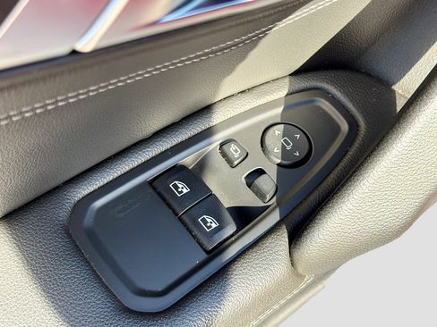 Used 2020 BMW Z4 M40i w/ Executive Package RWD image 20