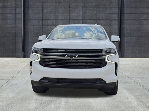 Used 2022 Chevrolet Tahoe RST w/ Luxury Package AWD/4WD image 2