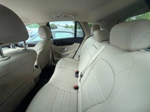 Used 2022 Mercedes-Benz GLC 300 4MATIC image 20