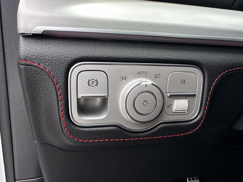 Certified 2025 Mercedes-Benz GLE 53 AMG 4MATIC image 34