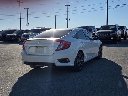 Used 2019 Honda Civic Sport image 7