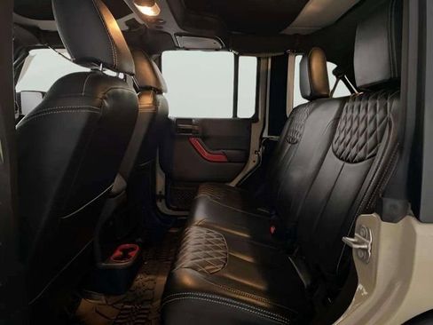 Used 2018 Jeep Wrangler Unlimited Sport S image 59