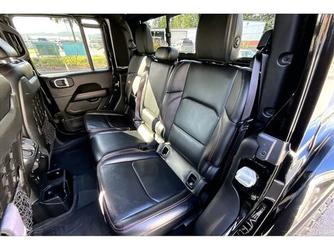 Used 2020 Jeep Gladiator Rubicon image 25