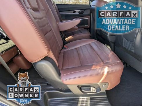 Used 2024 Kia Telluride SX Prestige w/ Towing Package image 26