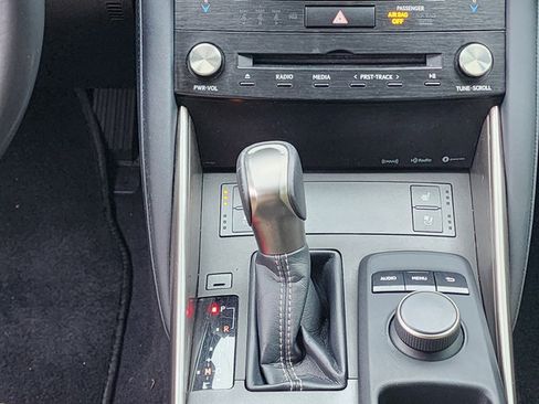 Used 2017 Lexus IS 200t w/ Premium Package image 16