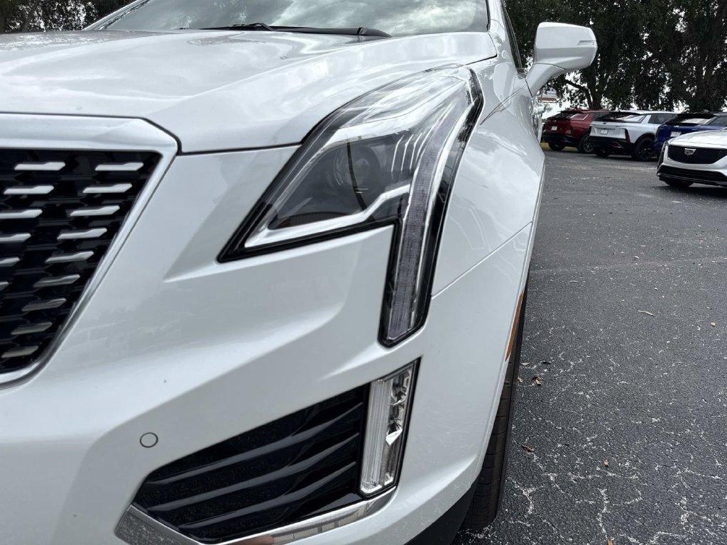 New 2026 Cadillac XT5 Luxury AWD/4WD image 9