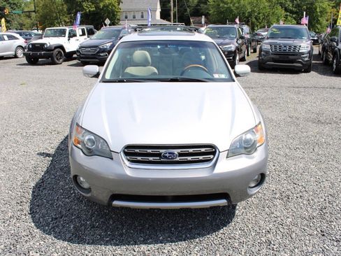 Used 2005 Subaru Outback 3.0R L.L. Bean AWD/4WD image 3