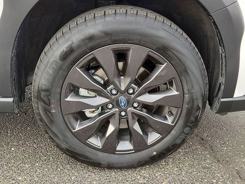 Certified 2025 Subaru Outback Onyx Edition image 7