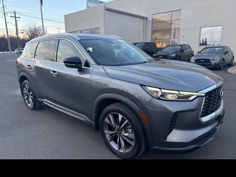 Certified 2023 INFINITI QX60 Luxe w/ Vision Package image 2