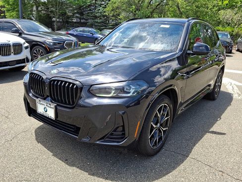 Certified 2024 BMW X3 xDrive30i w/ Premium Package AWD/4WD image 3