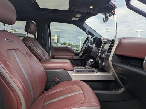 Used 2019 Ford F150 Platinum w/ Equipment Group 701A Luxury AWD/4WD image 17