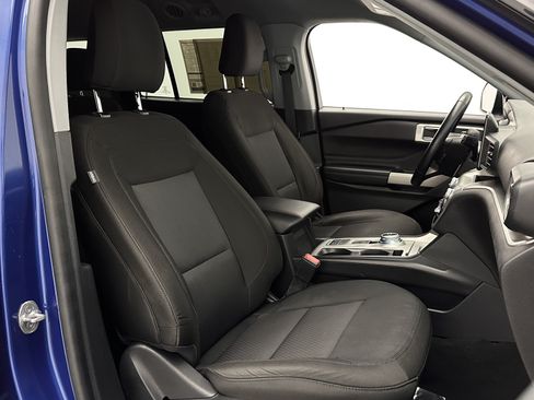 Used 2022 Ford Explorer XLT RWD image 43