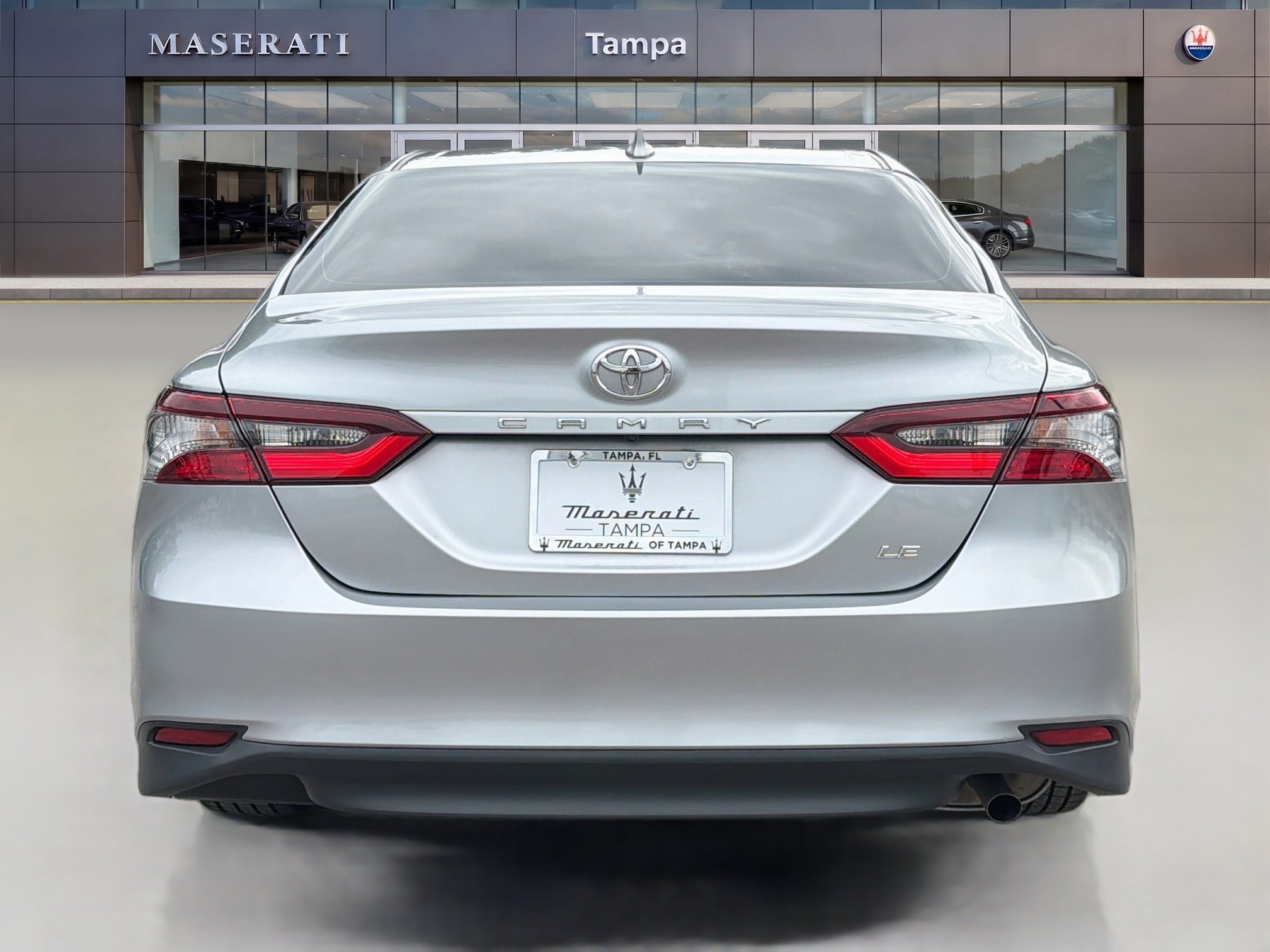 Used 2024 Toyota Camry LE FWD image 4