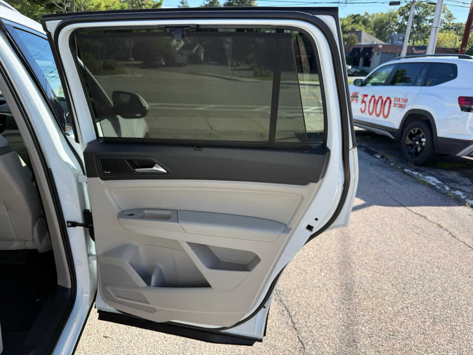 Used 2021 Volkswagen Atlas SEL Premium AWD/4WD image 11