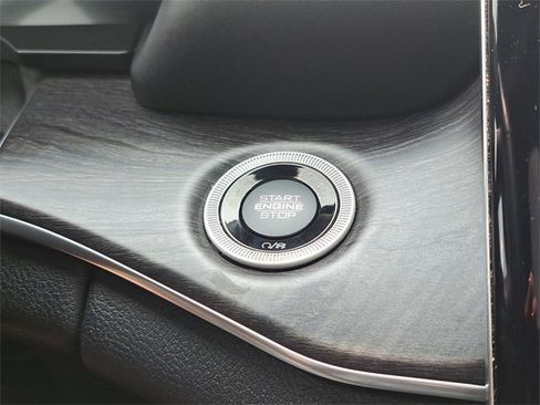 Used 2022 Jeep Grand Cherokee Overland w/ Luxury Tech Group IV image 29