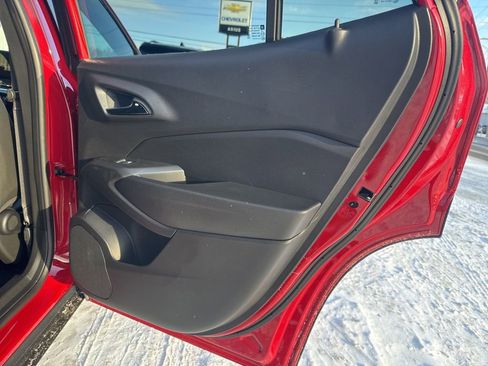 New 2026 Chevrolet Trax RS w/ Sunroof Package FWD image 19