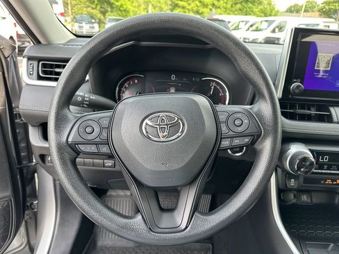 Used 2025 Toyota RAV4 XLE w/ Convenience Package FWD image 12