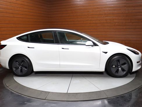 Used 2023 Tesla Model 3 Standard Range RWD image 7