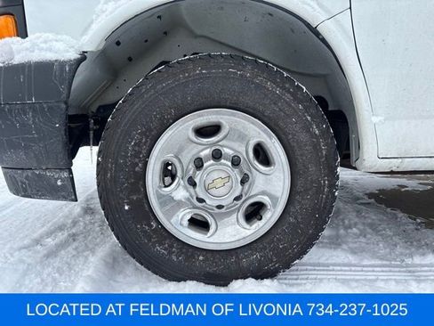 Used 2023 Chevrolet Express 2500 Work Van w/ Driver Convenience Package image 5