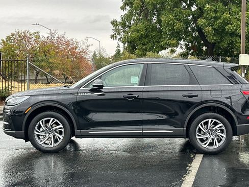 New 2025 Lincoln Corsair AWD w/ Equipment Group 101A image 5