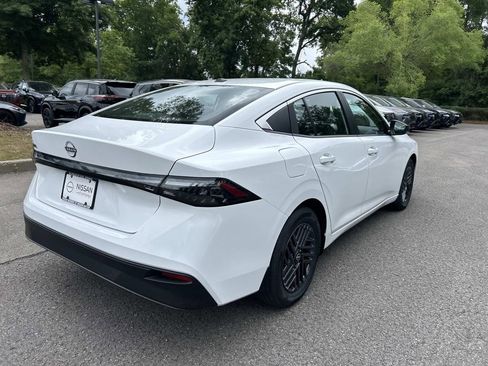 New 2026 Nissan Sentra SV FWD image 7