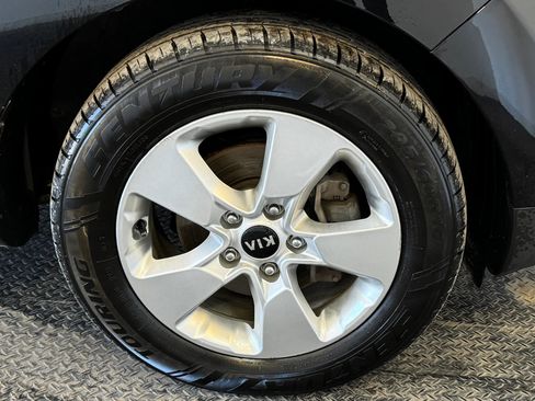 Used 2019 Kia Soul FWD image 10