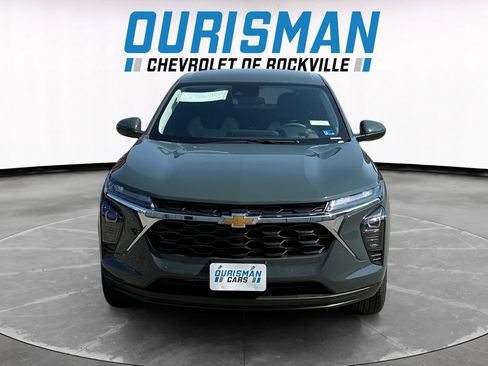 New 2026 Chevrolet Trax LS w/ LS Convenience Package FWD image 8