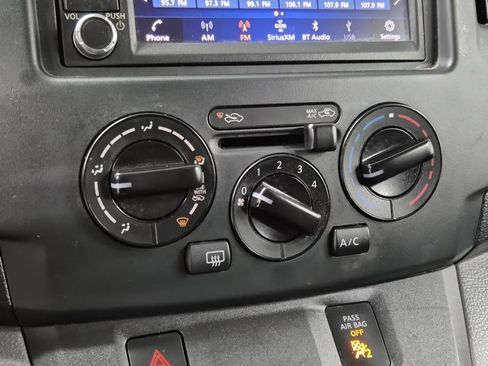 Used 2021 Nissan NV200 S w/ Back Door Glass Package image 29