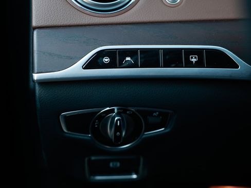 Used 2019 Mercedes-Benz S 560 Sedan image 57