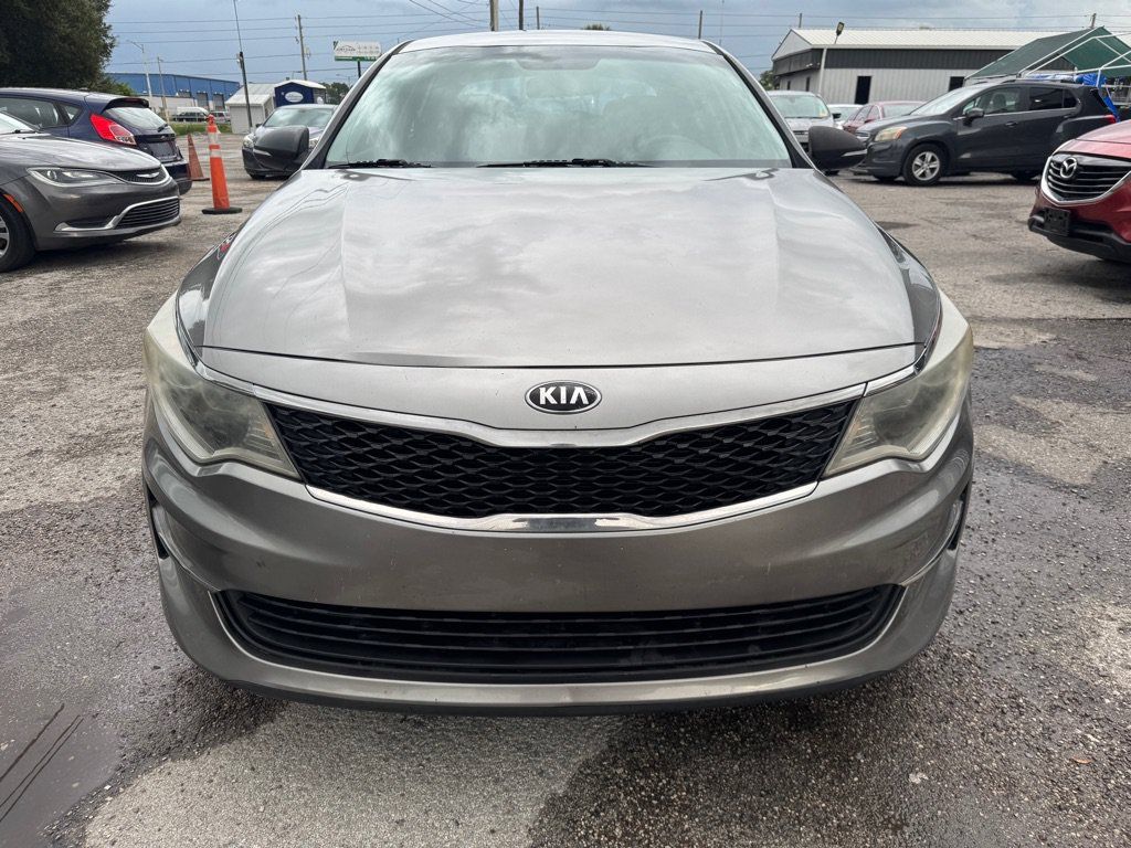 Used 2017 Kia Optima LX w/ Convenience Plus Package FWD image 3