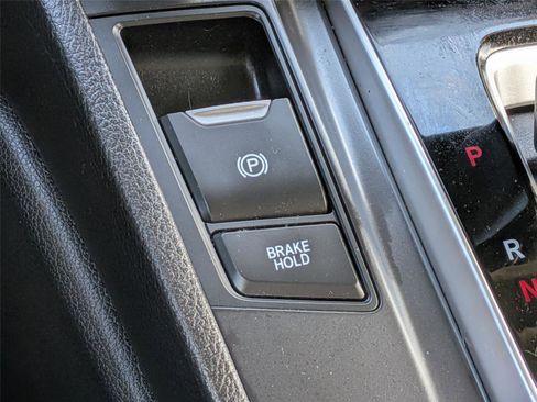 Certified 2020 Honda CR-V LX image 15