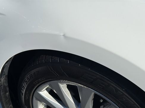 Used 2020 Toyota Camry LE image 22