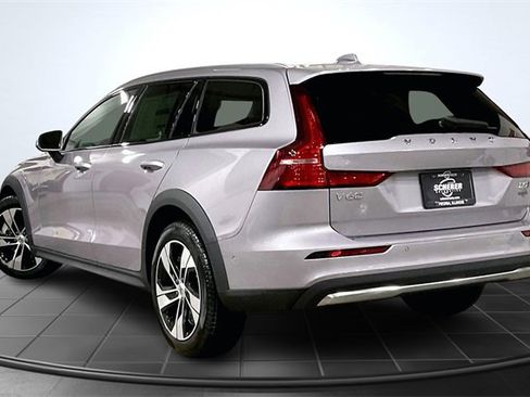New 2026 Volvo V60 B5 Cross Country Plus w/ Climate Package image 4