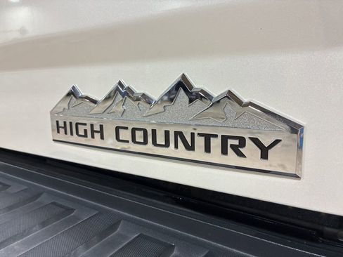 Used 2015 Chevrolet Silverado 1500 High Country w/ High Country Premium Package image 12