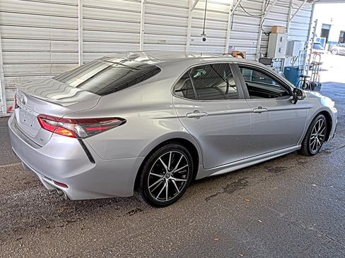Used 2023 Toyota Camry SE w/ Convenience Package FWD image 4