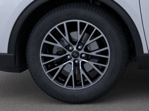 Used 2025 Ford Escape SE image 19