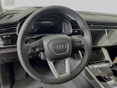 New 2025 Audi Q7 3.0T Premium Plus image 12
