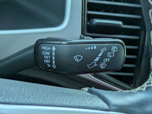 Used 2023 Volkswagen Atlas SE w/ Black Wheel Package FWD image 40