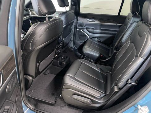 New 2026 Jeep Grand Cherokee L Limited w/ Limited Altitude Package image 13